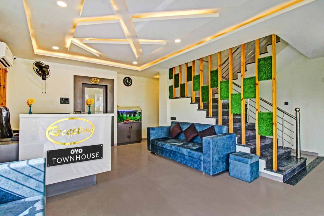 Townhouse Md Star Hotel Nagpur Exterior photo