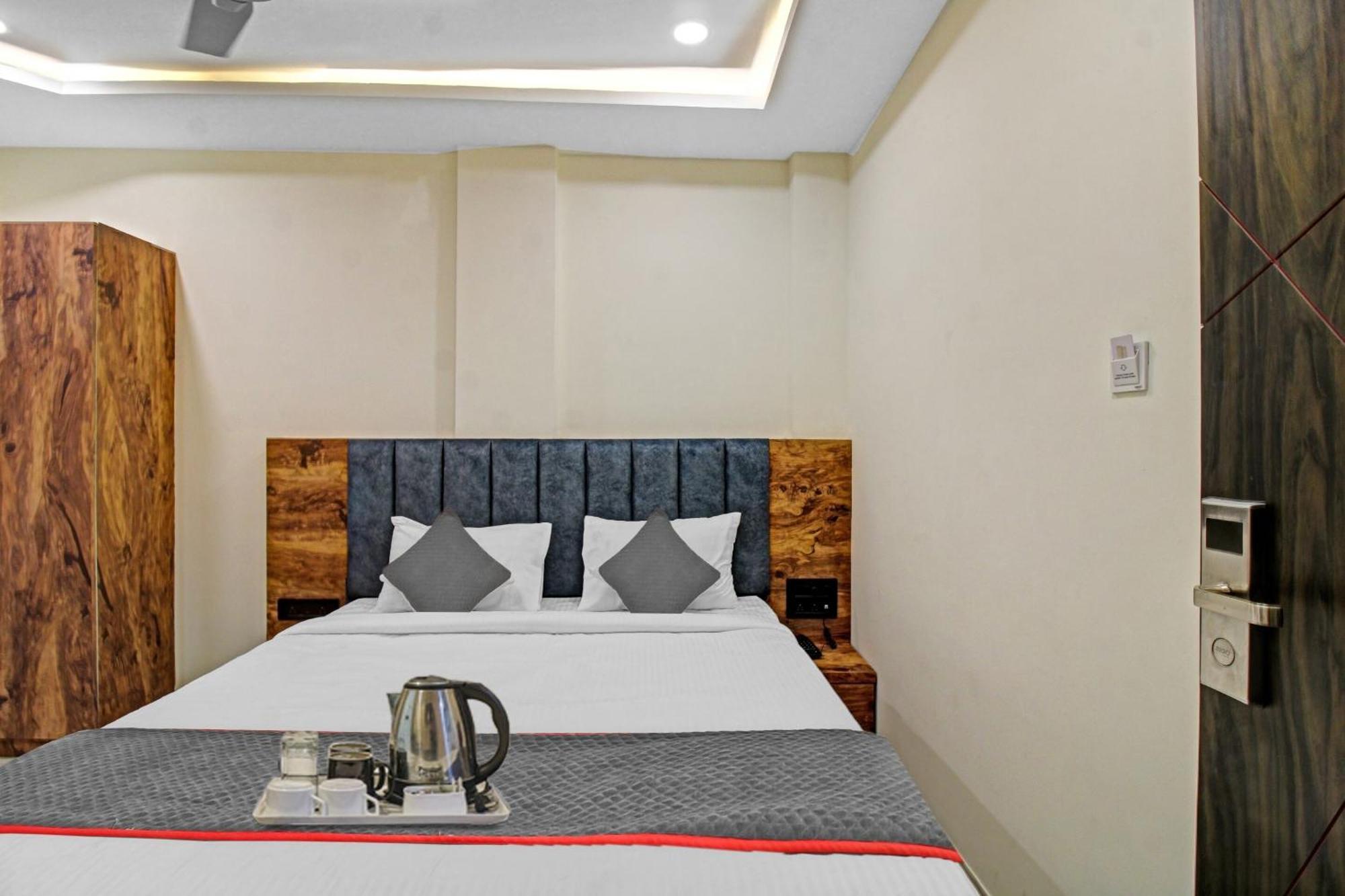 Townhouse Md Star Hotel Nagpur Exterior photo