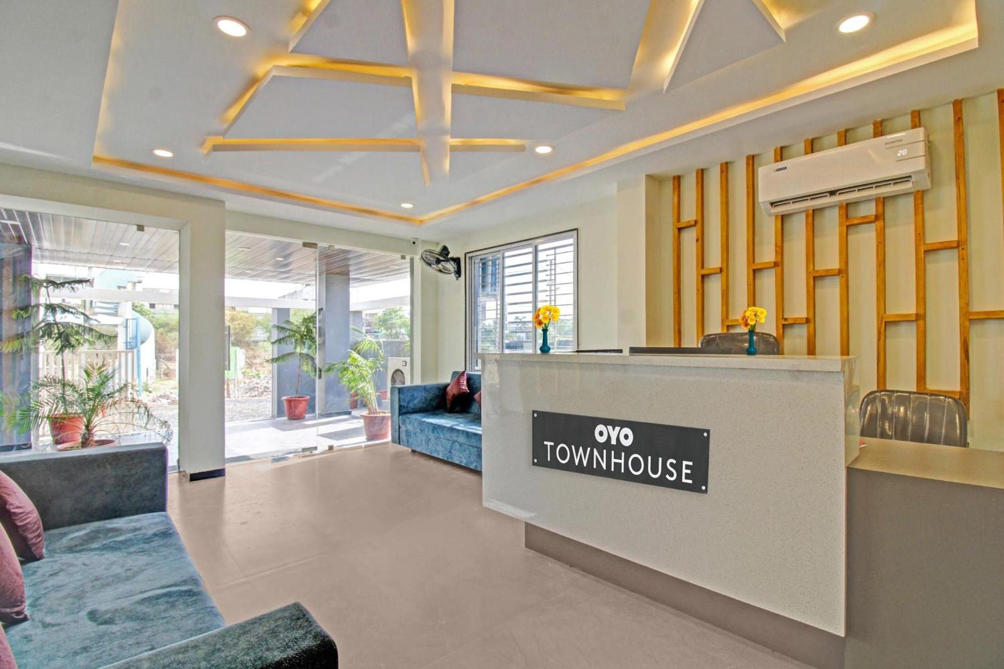 Townhouse Md Star Hotel Nagpur Exterior photo